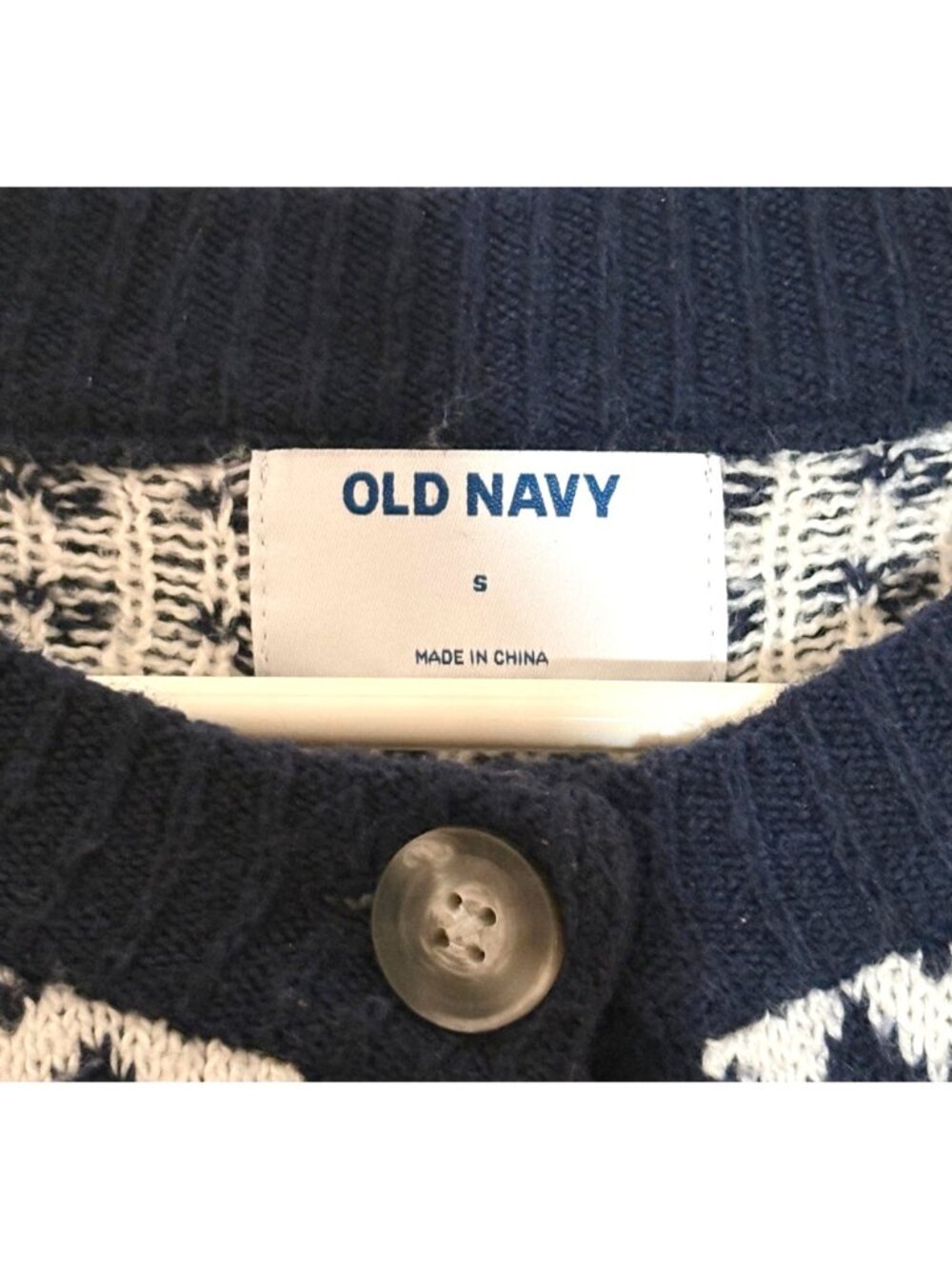 Old Navy Womens Fair Isle Snowflake Reindeer Cardigan Sweater Size S Navy/White - Picture 3 of 6